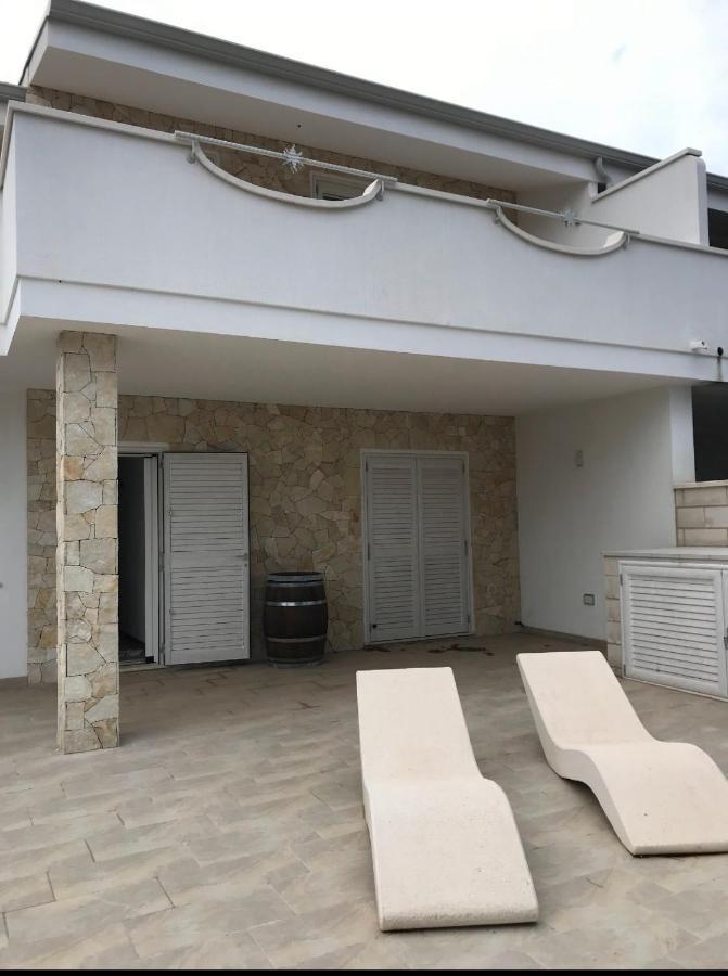 Residence Le Maree Porto Pino Εξωτερικό φωτογραφία