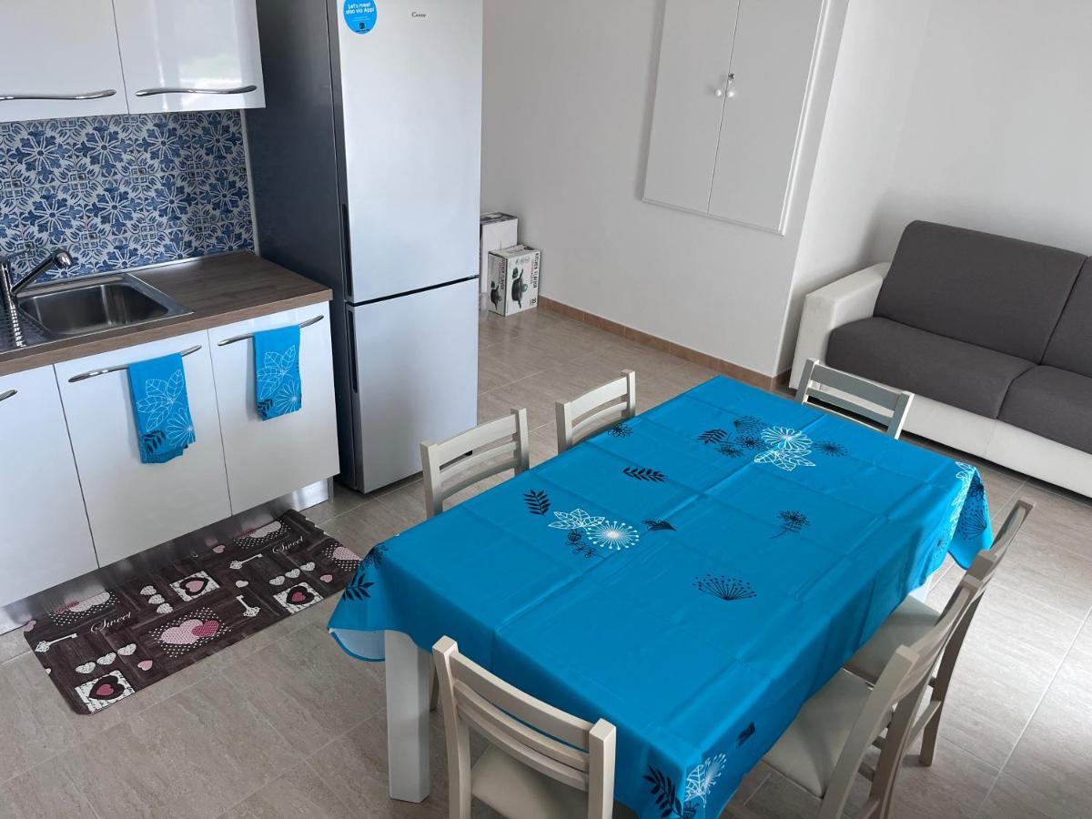 Residence Le Maree Porto Pino Εξωτερικό φωτογραφία